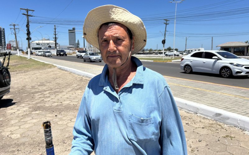 Aposentado João Alves de Souza garante qye a travessia nos horários de pico é "praticamente impossível" | abc+