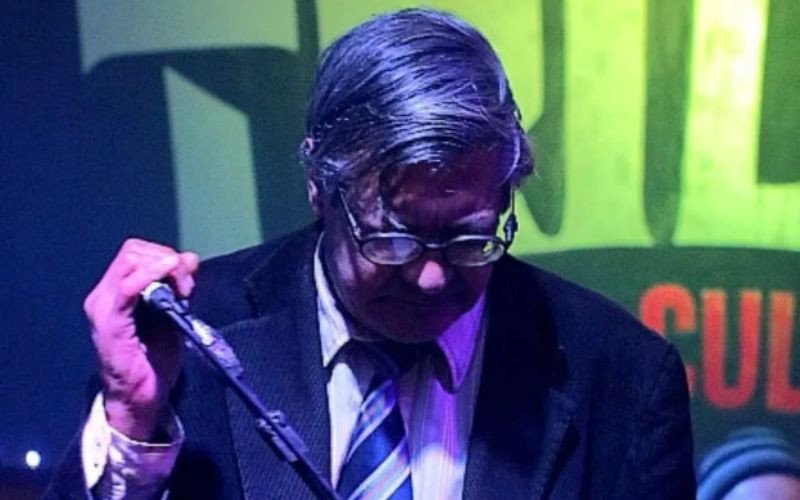 Ex-produtor é denunciado por lesão corporal grave após agredir músico Júlio Reny com troféu de bronze | abc+
