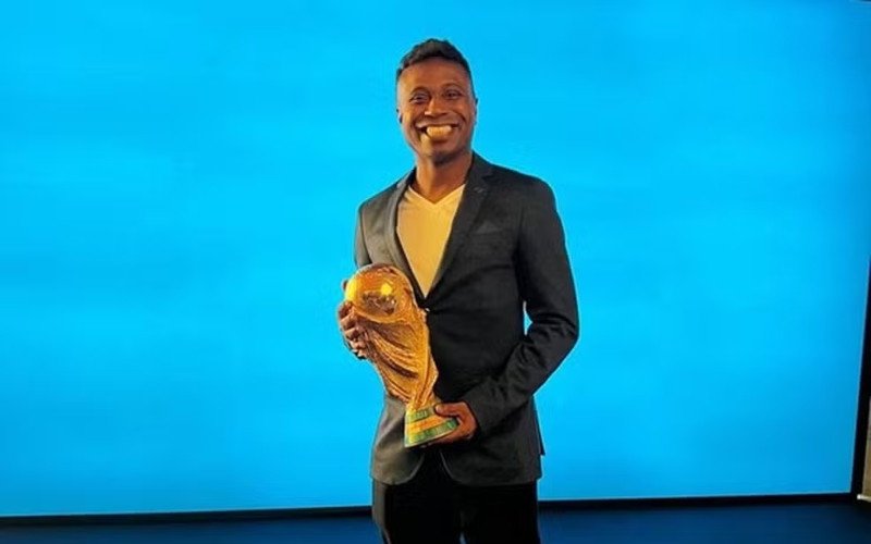Ex-jogador de futebol Edilson faz parte do grupo Camarote do BBB 26 | abc+