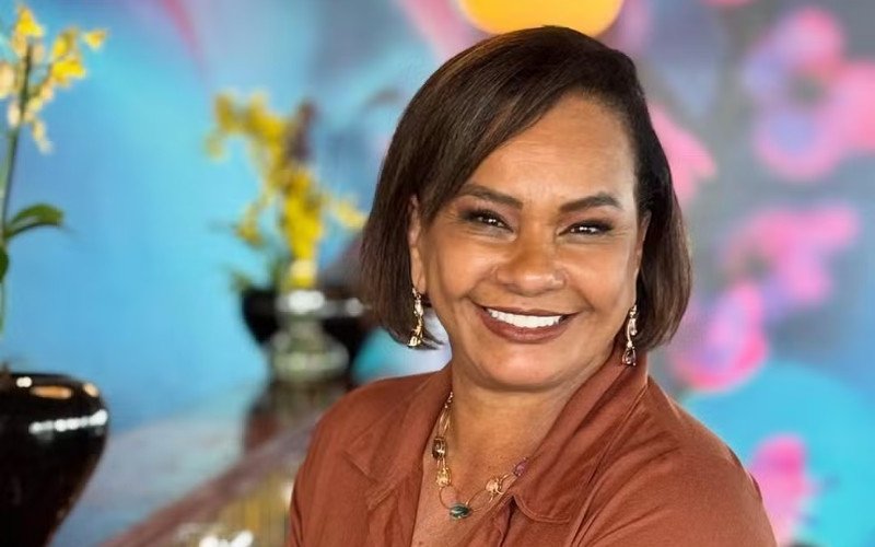 Atriz Solange Couto faz parte do grupo Camarote do BBB 26 | abc+