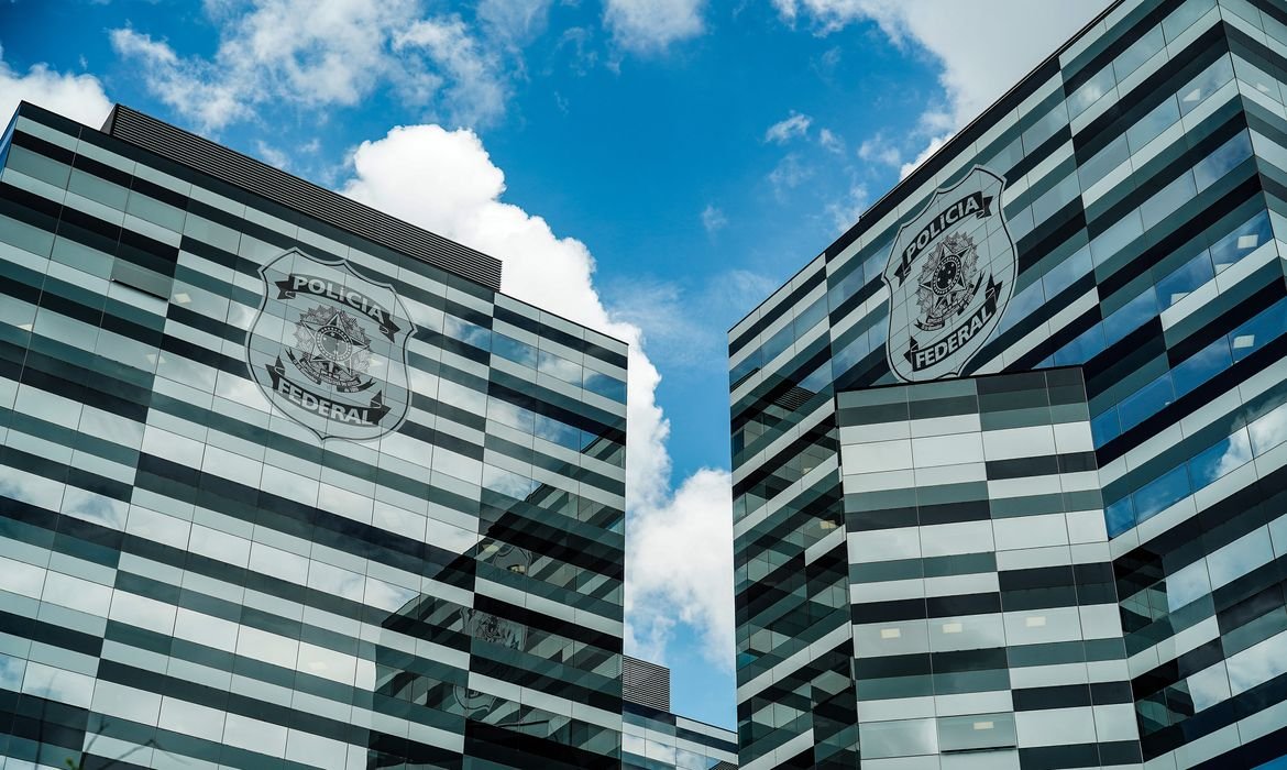 Polícia Federal vai ouvir 8 investigados do caso Master-BRB; saiba quem depõe