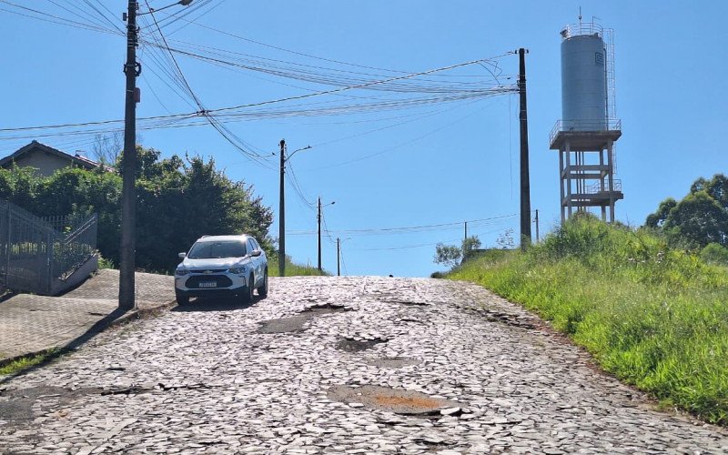 Moradores relatam inúmeros problemas em ruas do loteamento das Acácias no bairro Bela Vista