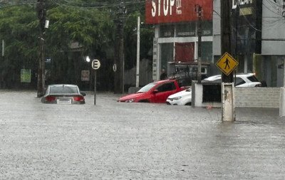 Chuva extrema de até 500 mm: Brasil permanece com alertas de grande perigo