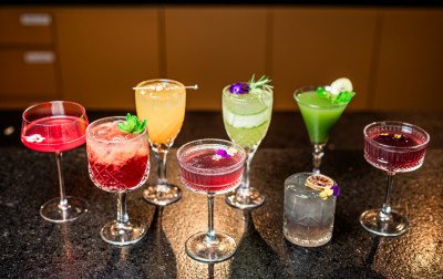 Drinks renovados à base de vinho vão bem no verão; veja receitas