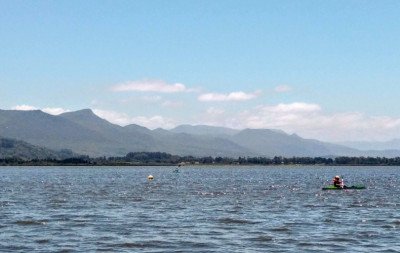 Lagoa entra para lista de pontos impróprios para banho no litoral norte; veja os locais onde gaúchos devem evitar entrar na água