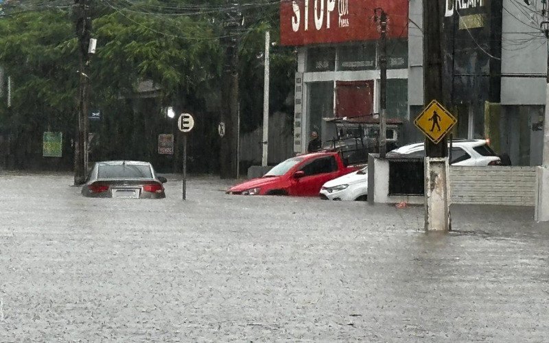 Chuva extrema de até 500 mm: Brasil permanece com alertas de grande perigo | abc+