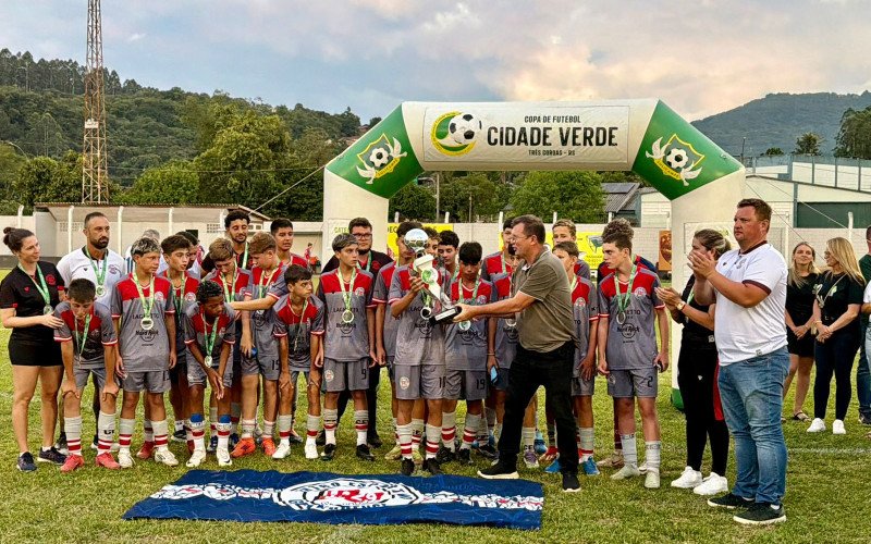 Sub-13 do Gramadense garante o vice-campeonato na 16ª Copa Cidade Verde