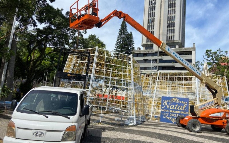Remoção do Natal de Novo Hamburgo 2025 continua nesta sexta-feira (16)