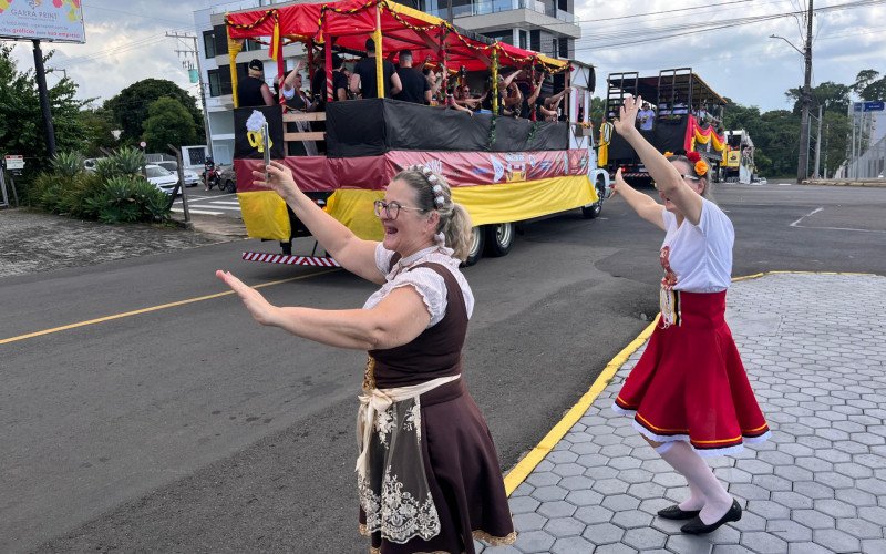 Margarete e Mirtes interagem durante o Kerbwagen | abc+