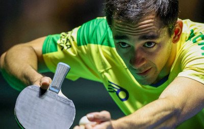 Hugo Calderano fica com bronze em Doha após derrota para jovem chinês