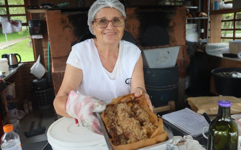 Arcelina, j&aacute; aposentada, v&ecirc; no Sabor da Col&ocirc;nia, em Sapiranga, uma chance de se manter em movimento