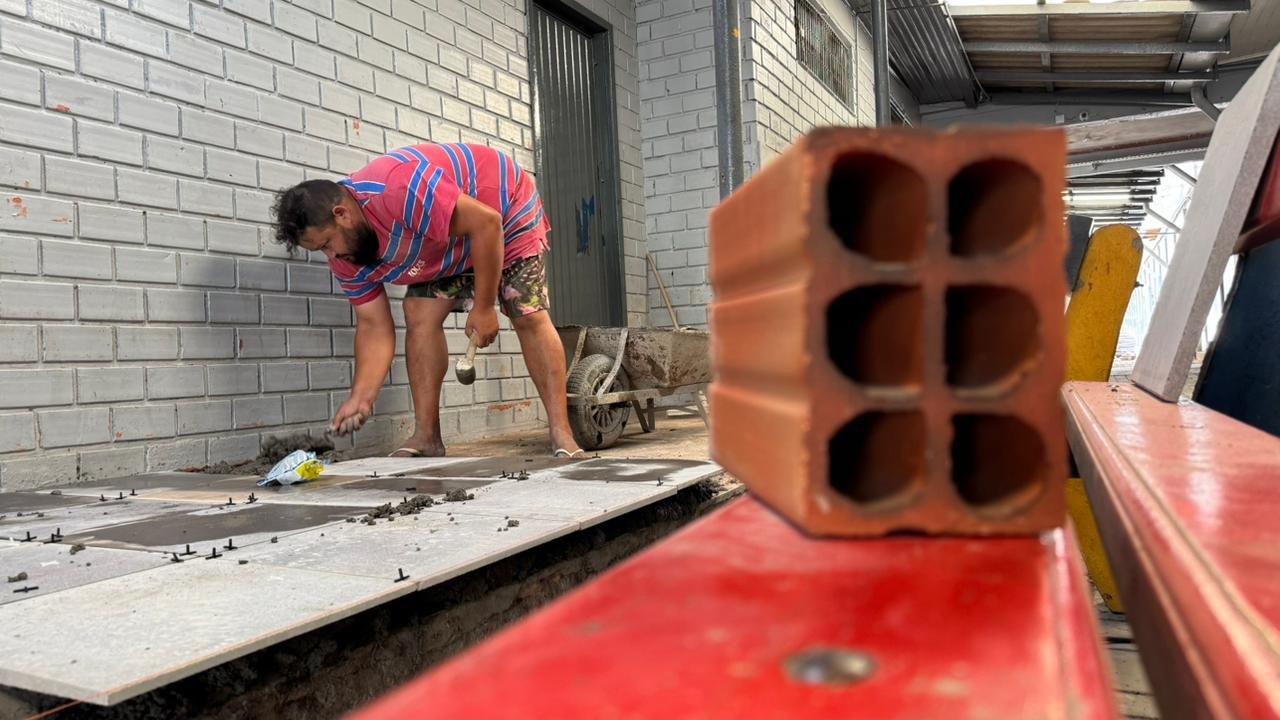 Escolas públicas recebem obras milionárias na região antes da volta às aulas