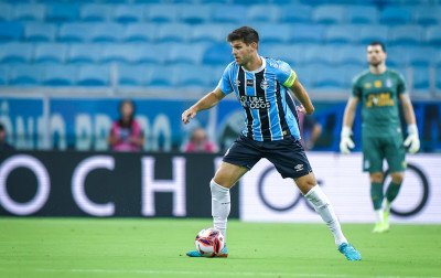 Kannemann sofre lesão muscular e desfalca o Grêmio na primeira fase do Gauchão