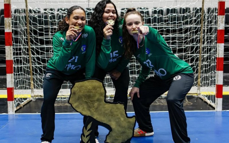 Sophia é destaque na Seleção Brasileira de Handebol