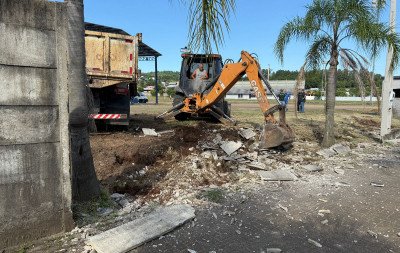 Parobé inicia a revitalização do Parque do Festejando