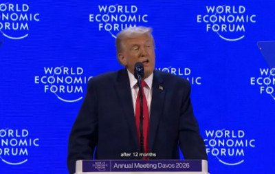 Em Davos, Trump diz que Venezuela aceitou acordo após ataque e dividirá receitas do petróleo