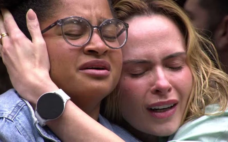 Milena e Ana Paula Renault choraram após Tadeu Schmidt afirmar quem deixava o BBB 26 | abc+
