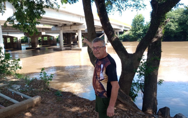 José Keller diz que pessoas até usam pontes para mergulho