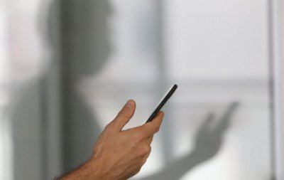 Motorista de aplicativo devolve R$ 131 milhões e pede recompensa milionária para banco