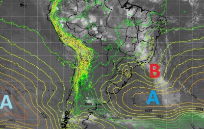 Centro de baixa pressão reforça atuação de ZCAS que pode causar chuva extrema de até 500 mm; veja onde há maior risco