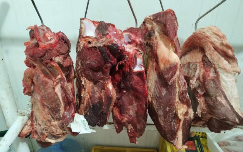 Carne imprópria para consumo apreendida em Arroio do Sal | abc+