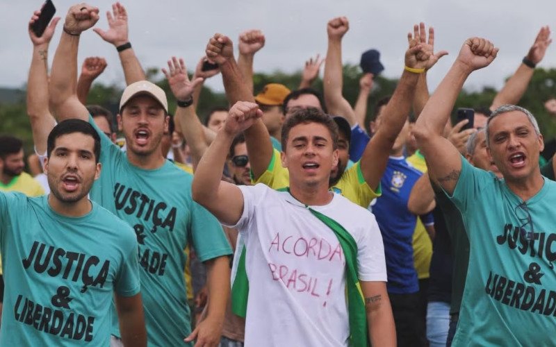 Nikolas Ferreira e apoiadores percorrem trajeto de 240 quilômetros em protesto à prisão de Jair Bolsonaro | abc+