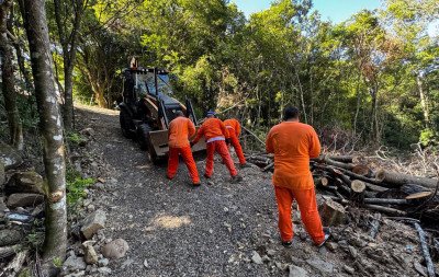 Apenados realizam limpeza do terreno que receberá campus de instituto federal em Gramado