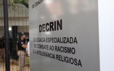 Turista gaúcha é presa por injúria racial na Bahia