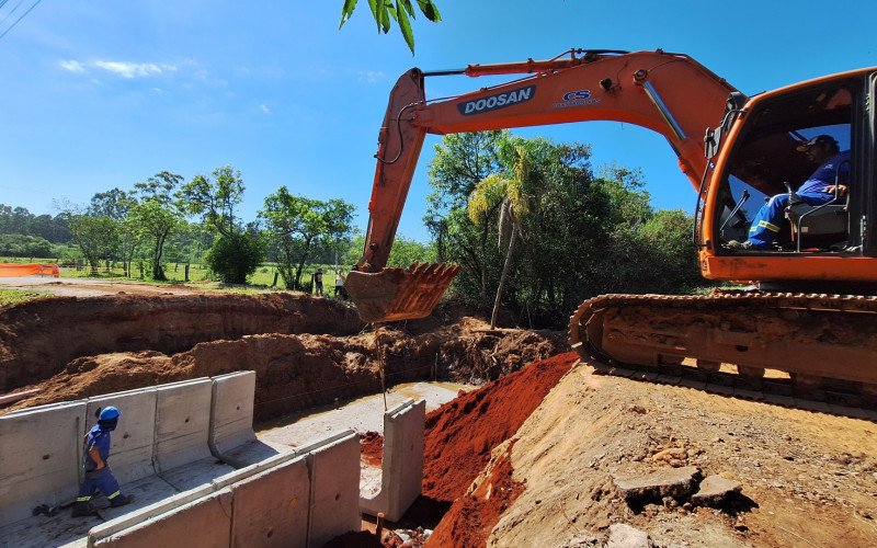 Ponte da Estrada Rotermund começou a ser reconstruída e trânsito deve ser liberado até o início de fevereiro | abc+