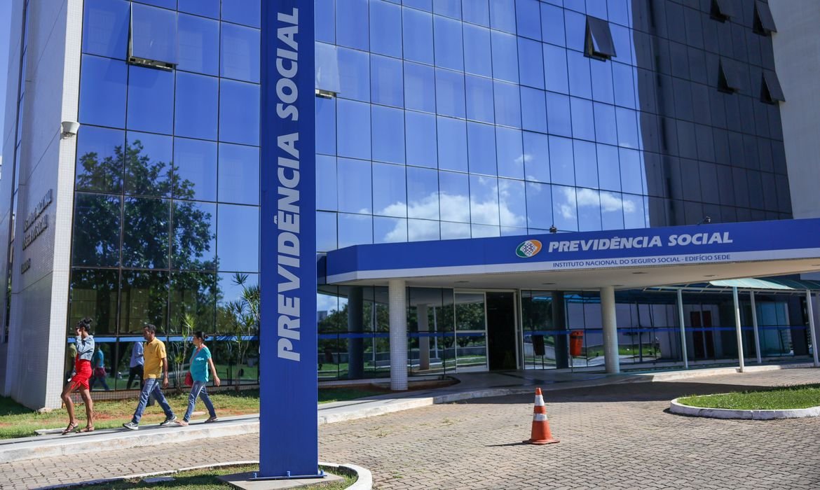 Prazo para pedido de ressarcimento do INSS é prorrogado; confira nova data