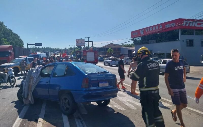 Acidente na RS-240 envolveu três carros e uma moto | abc+