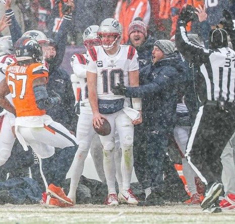 New England Patriots venceu Denver Broncos sob forte nevasca | abc+
