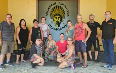 Mutirão une comunidade para dar nova vida à Sociedade Guarany