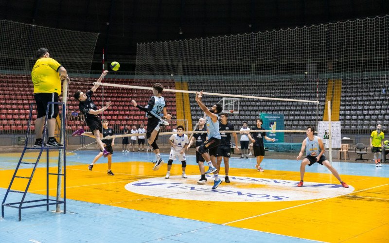 A Secretaria Municipal de Esporte e Lazer (Semel) de SÃ£o Leopoldo anunciou que retornarÃ¡ Ã s atividades na prÃ³xima segunda-feira (2)