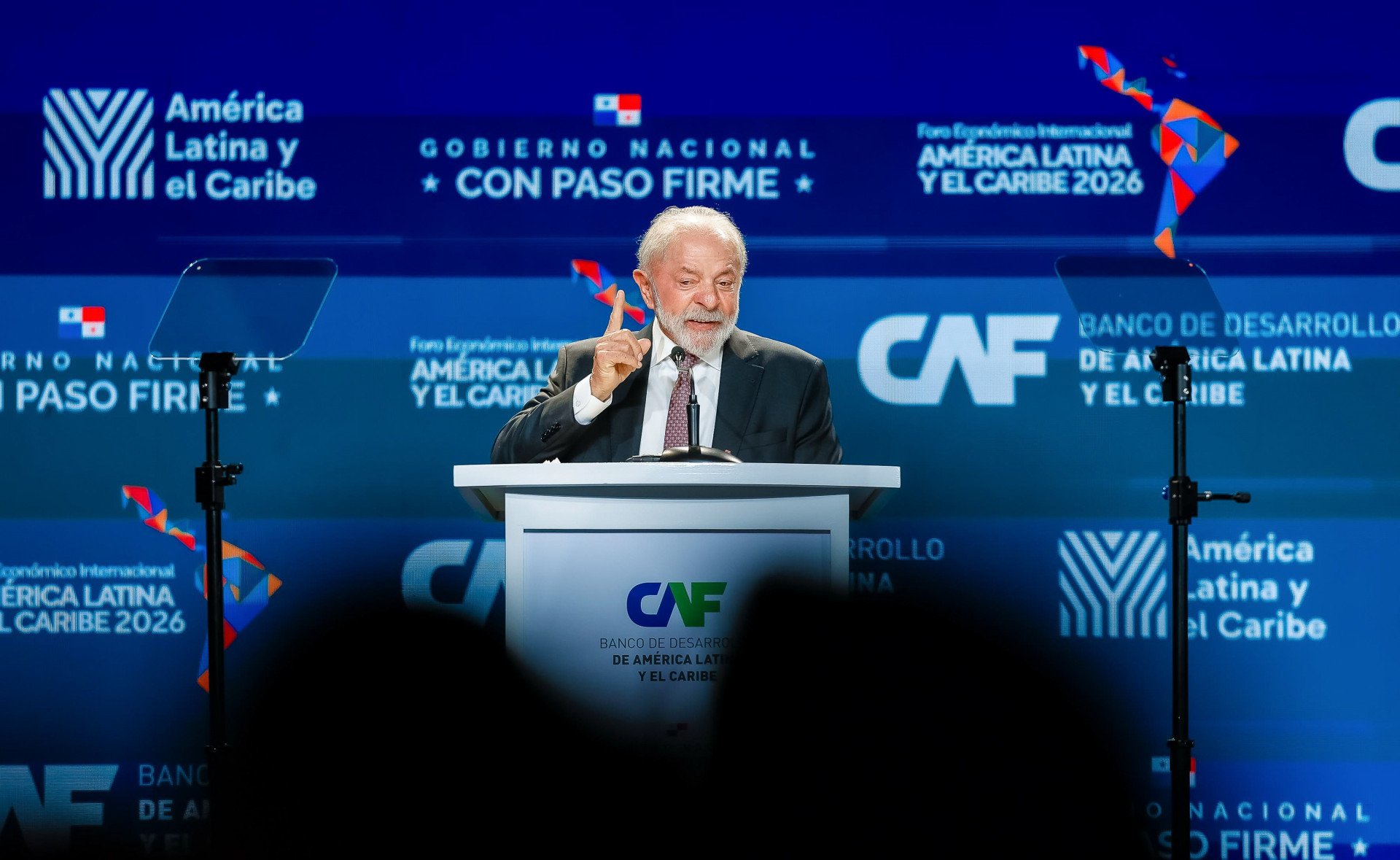 Lula deixa hospital ap&oacute;s cirurgia
