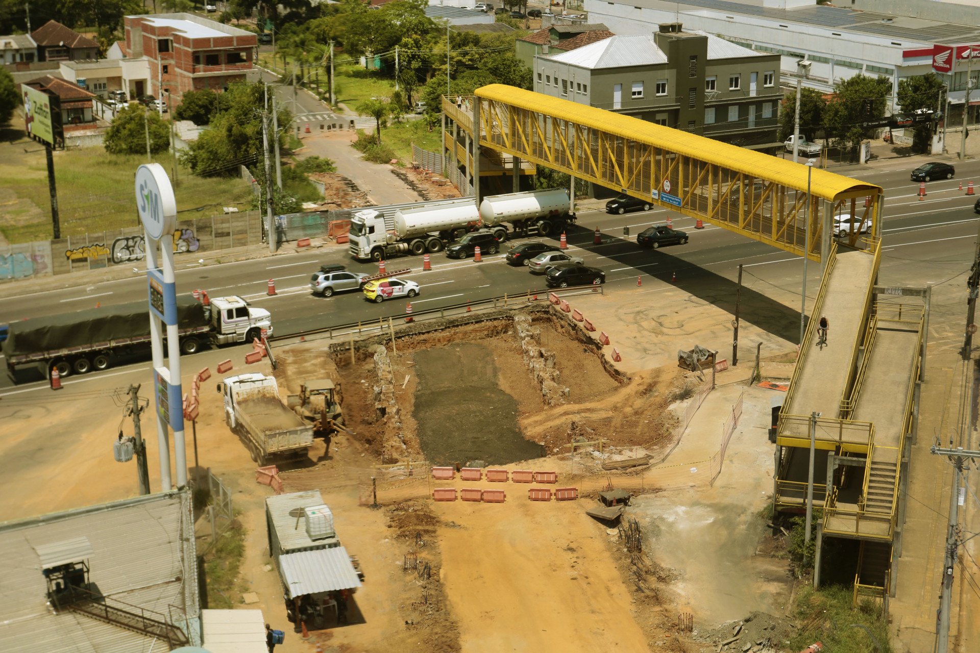 Obra do túnel da Domingos Martins avança em Canoas; veja fotos