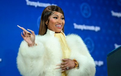 "Fã número 1": Nicki Minaj surge ao lado de Trump e diz que críticas fazem cantora "apoiá-lo ainda mais"