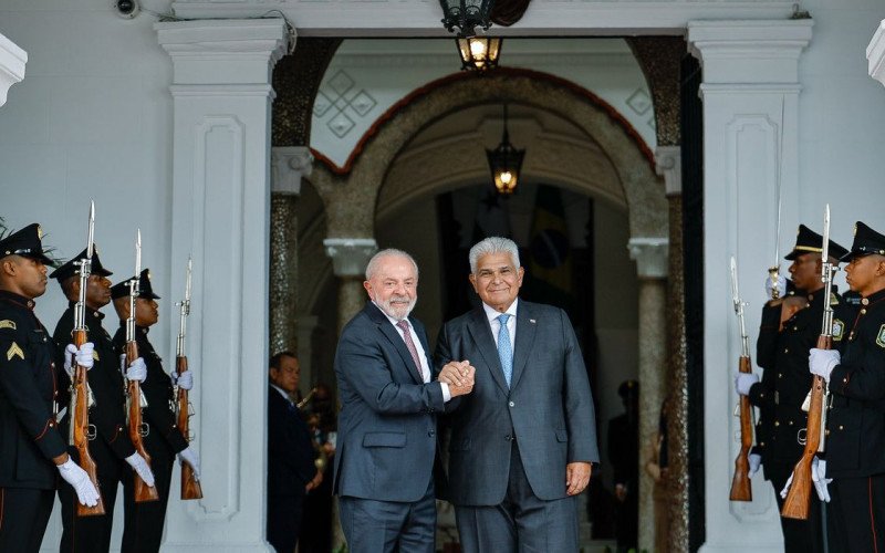 Após investida de Trump, Lula defende neutralidade do Canal do Panamá | abc+