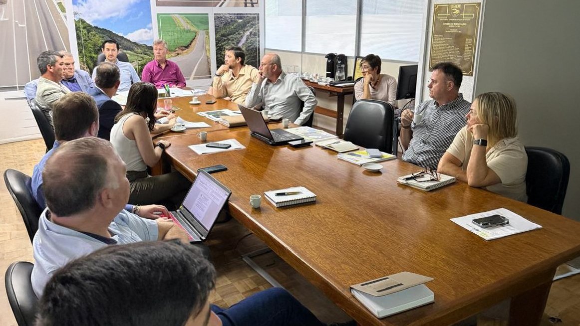 Aeroporto de Vila Oliva poderá ganhar três ligações viárias; duas devem ser na região