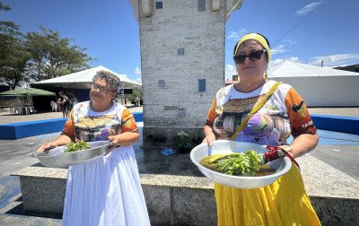 "Religião é fazer o bem e Iemanjá é amor": Preparativos para celebração já começaram em Tramandaí