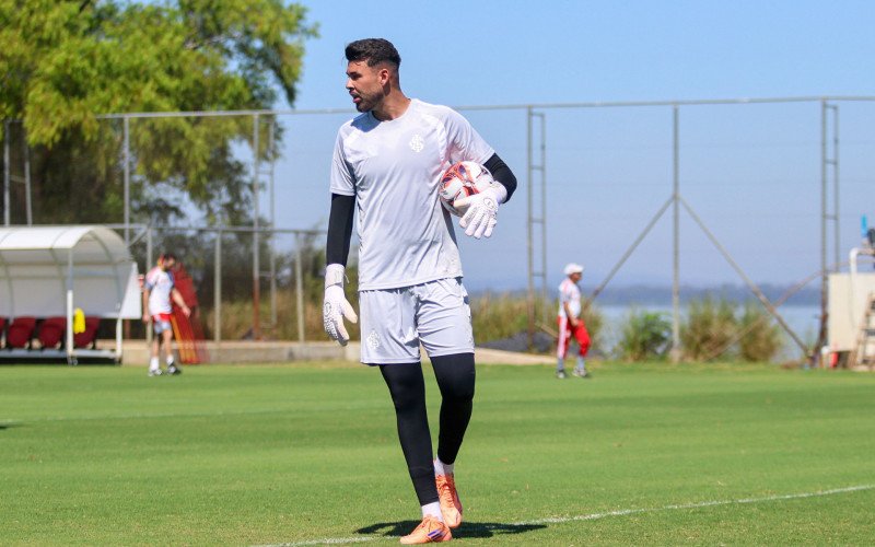 Goleiro Ivan deixou o Colorado e vai defender o Remo | abc+