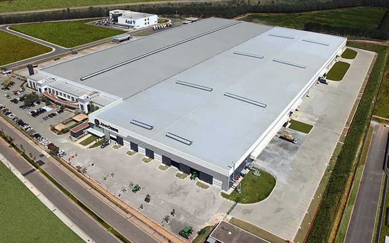 Empresa reconhecida mundialmente, John Deere chega a Canoas com investimento milionário na planta de R$ 42 milhões | abc+