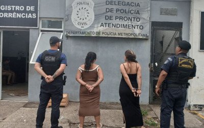 Duas mulheres são presas com cerca de R$ 1,6 mil em produtos furtados de mercado no Centro