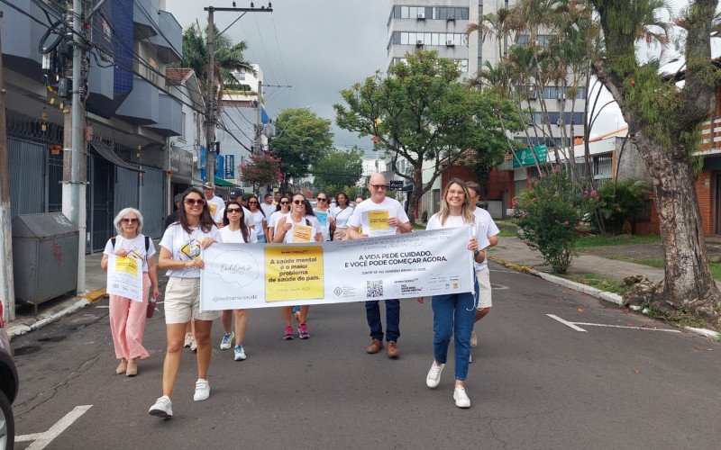 A primeira Caminhada do Janeiro Branco (sobre cuidados com a saúde mental)  ocorreu no sábado (31 de janeiro) pelas ruas do Centro de São Leopoldo