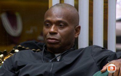 BBB 26: Ex-jogador de futebol recebe aviso de Tadeu Schmidt após Sincerão morno
