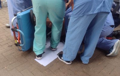 Após cair de maca no hospital, idosa aguarda encaminhamento em Novo Hamburgo