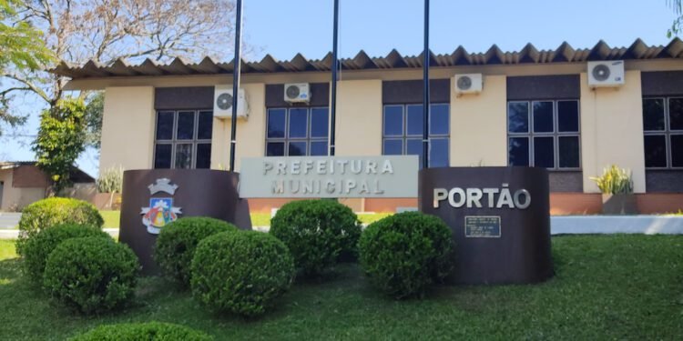 Servidores municipais de Portão decidem entrar em Estado de Greve
