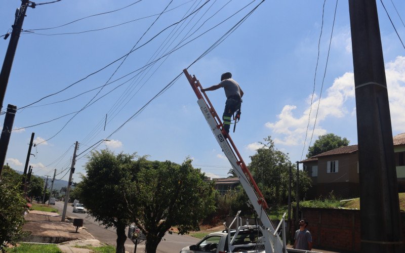 Operação Poste Limpo começou nesta quarta-feira (4) em Estância Velha | abc+