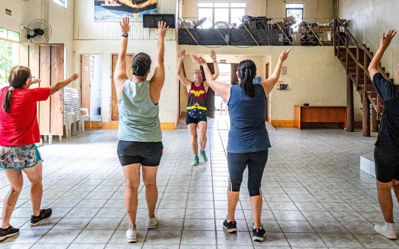 A Secretaria Municipal de Esporte e Lazer (Semel) inaugurou dois novos núcleos do Projeto Viver Bem,