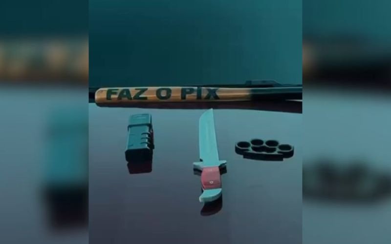 Homem suspeito de extorsão tinha taco de beisebol escrito "Faz o Pix"